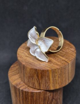 Celestia Ring Terracota Material